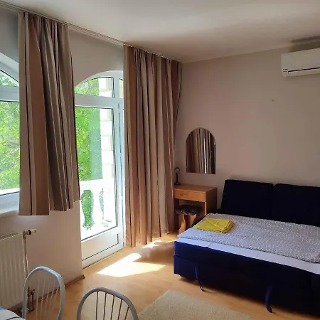 In - Balaton 44890 *