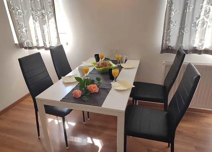 In - Balaton 44890 Apartament *