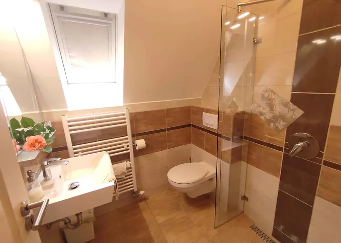 In - Balaton 44890 * Siófok